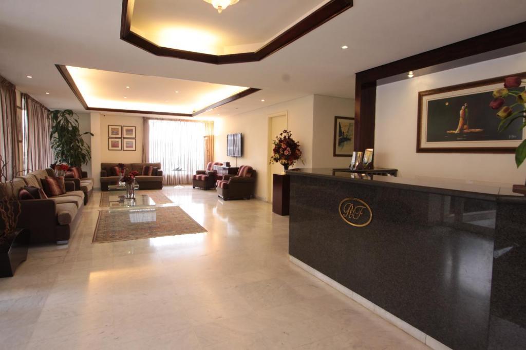 Residence De France Dbayeh Exteriör bild
